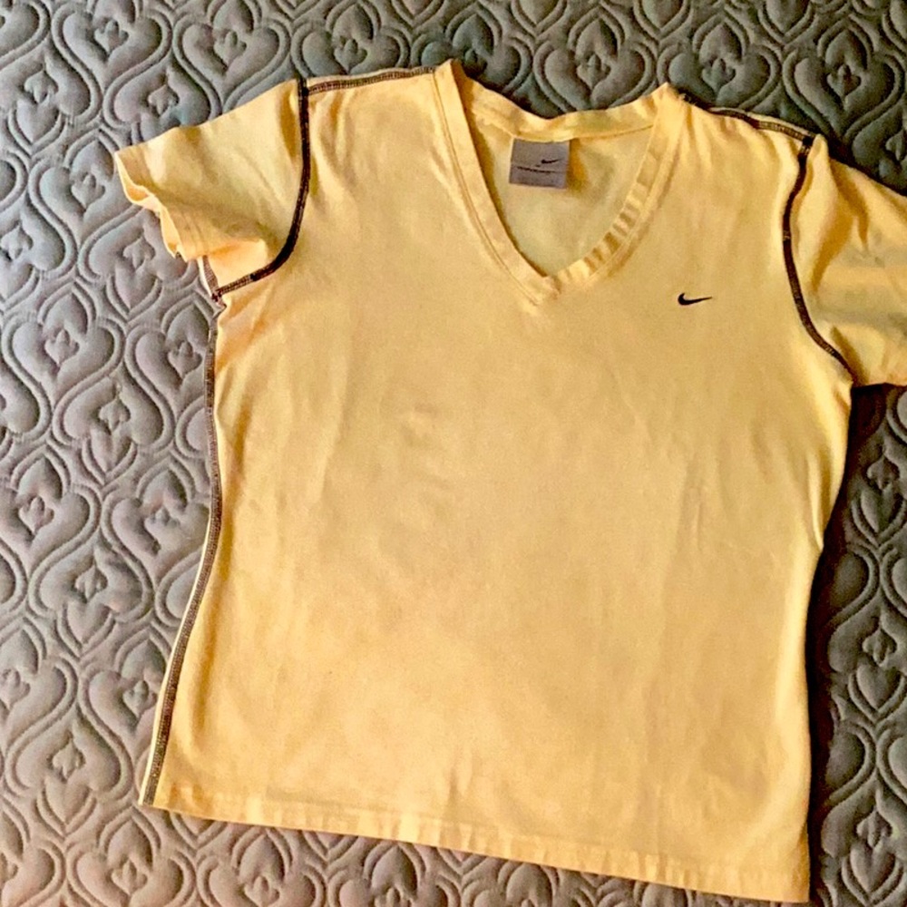Nike V-neck medium Sunbeam yellow sports workout shirt